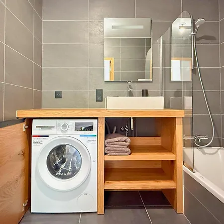 Pierra Néva, Terrasse Et Confort 4 étoiles Сasa de vacaciones *