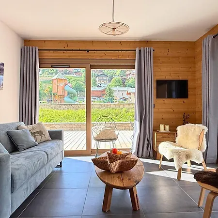 Pierra Néva, Terrasse Et Confort 4 étoiles Сasa de vacaciones *